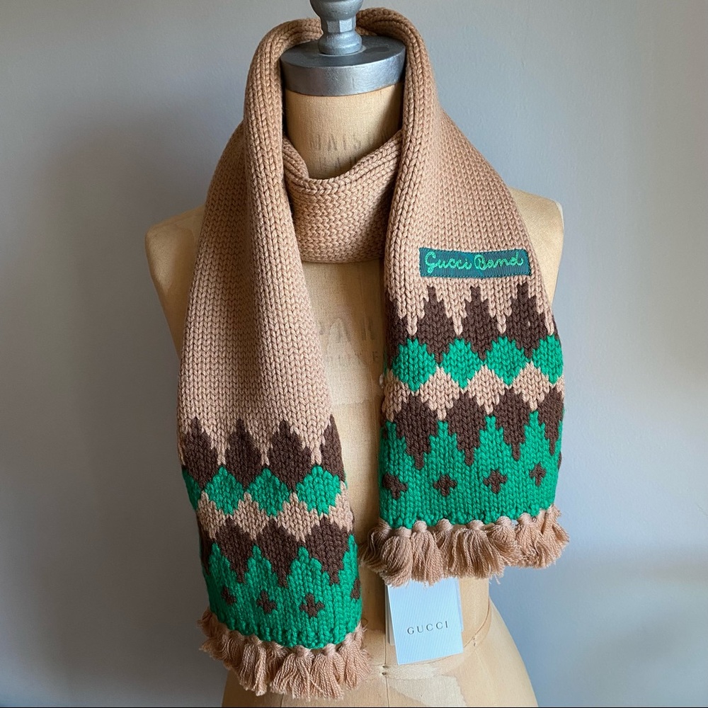 NWT Authentic Gucci Wool Scarf